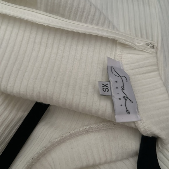 Sabo Skirt white koi dress - Picture 3 of 3